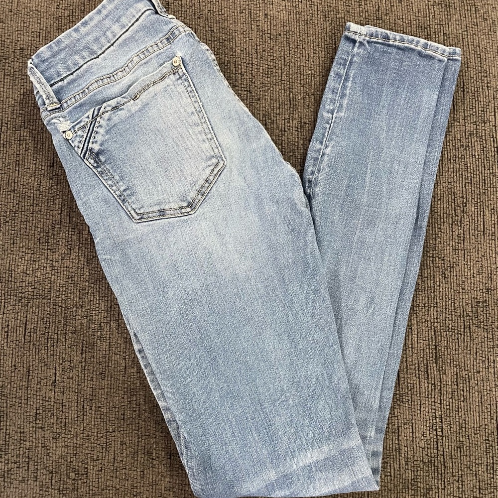Classic Light Blue Skinny Jeans for Women